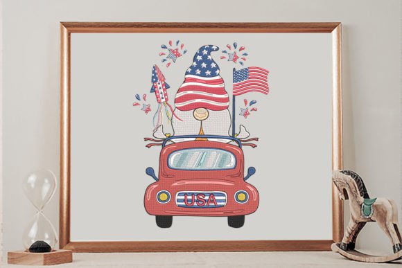 Reviewing the 4th of July Gnome Flag Design
